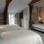 De La Tournelle 3*