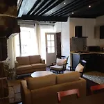 De La Tournelle