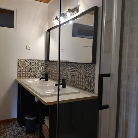Guest house De La Tournelle Pradelles
