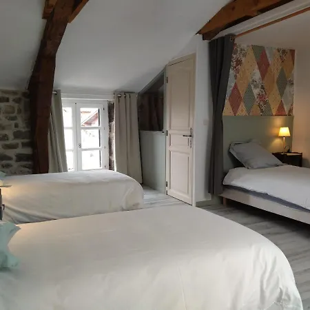 De La Tournelle 3*